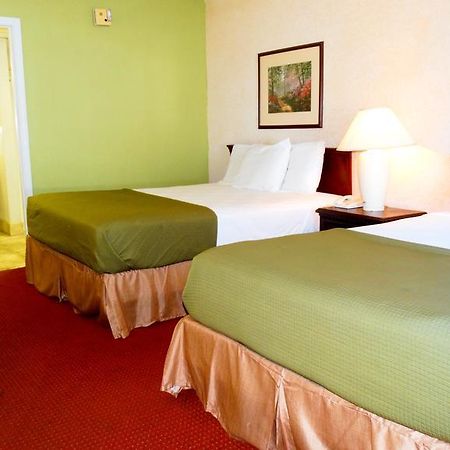 Econo Lodge Brunswick I-95 Extérieur photo