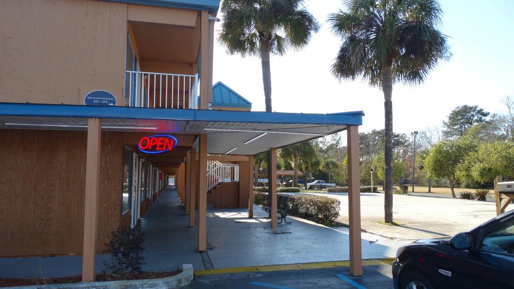 Econo Lodge Brunswick I-95 Extérieur photo