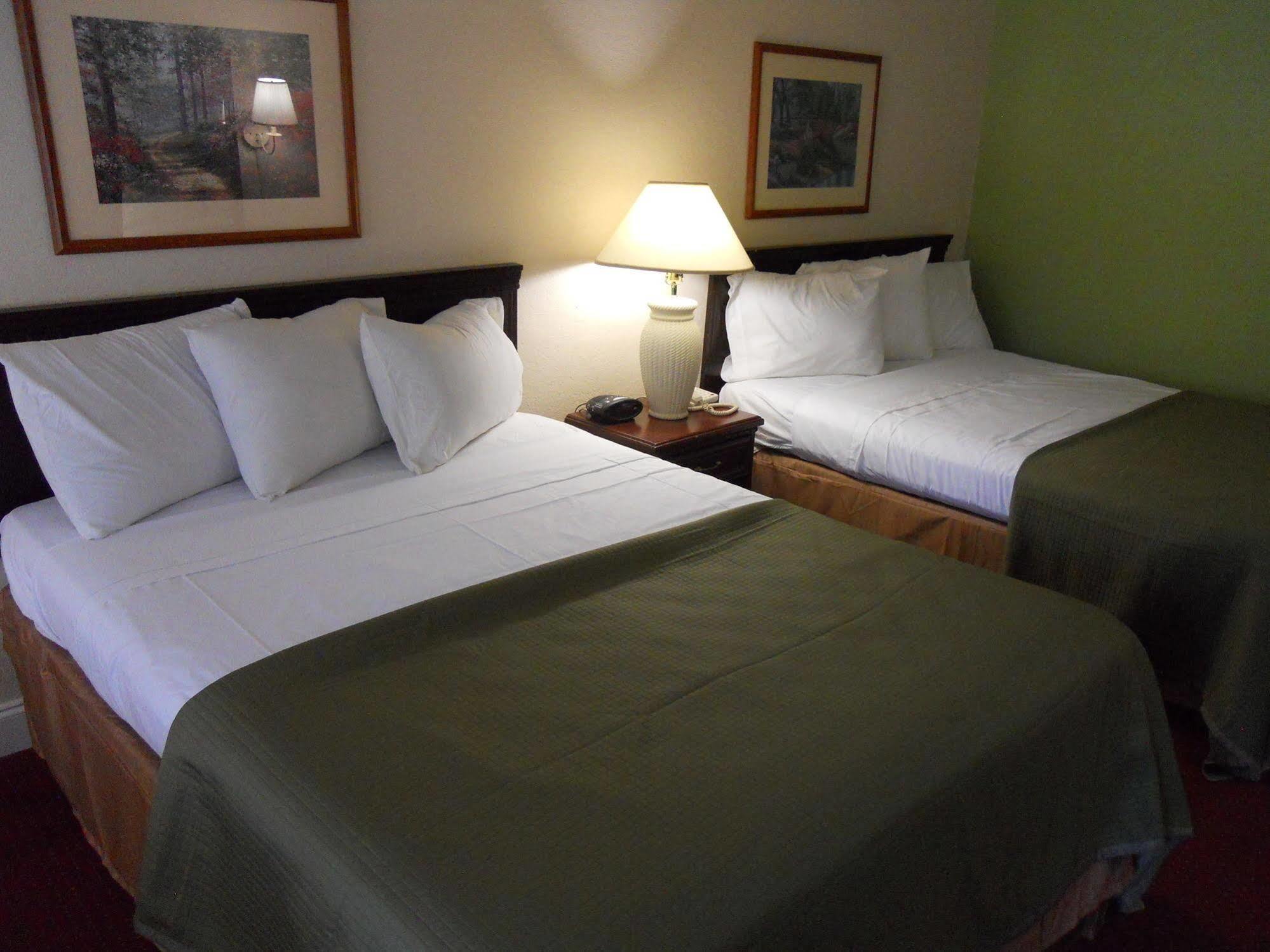 Econo Lodge Brunswick I-95 Extérieur photo