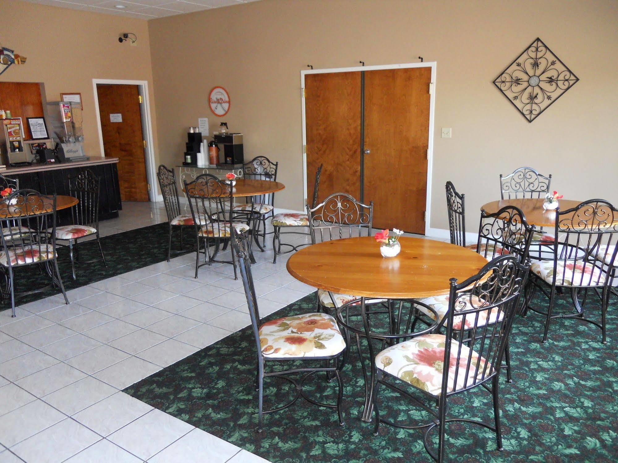 Econo Lodge Brunswick I-95 Extérieur photo